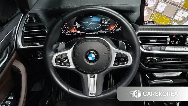 BMW X3 (G01) 2024 Светло-серебряный цвет из Кореи, фото 4