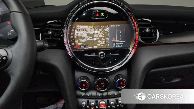Mini Cooper Convertible 2023 Белый из Кореи, фото 4
