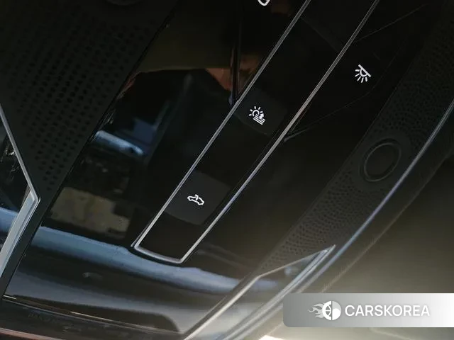 Audi A8 (D5) 2021 Черный из Кореи, фото 4