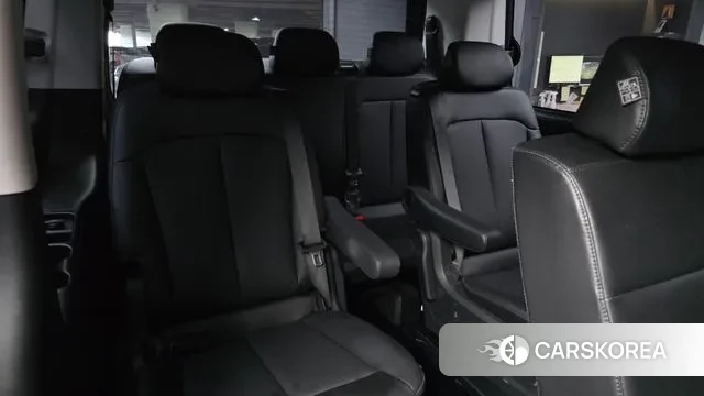 Hyundai Staria 2023 Черный из Кореи, фото 4