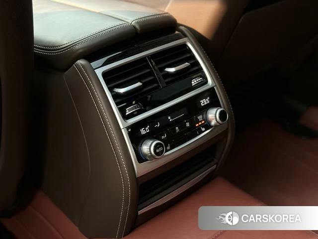 BMW 7 series 2021 Черный из Китая, фото 4