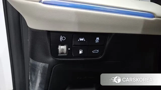 Hyundai The New Grandeur IG Hybrid 2022 Белый из Кореи, фото 4