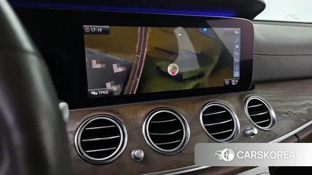 Mercedes-Benz E-Class W213 2019 Белый из Кореи, фото 4