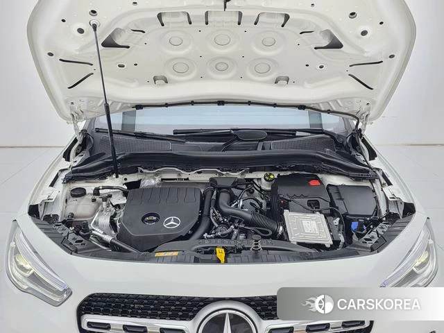 Mercedes-Benz GLA 2022 Белый из Китая, фото 4