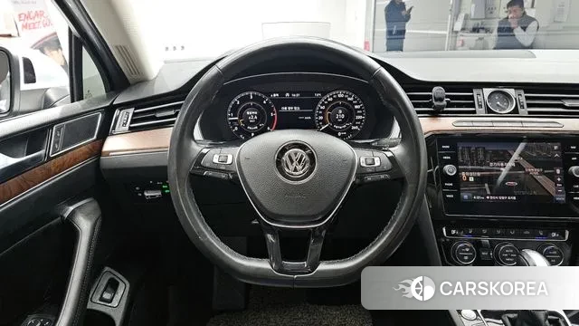 Volkswagen Passat GT (B8) 2018 Серебристо-серый из Кореи, фото 4