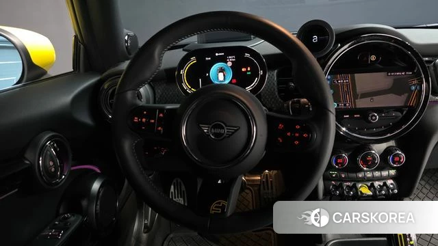 Mini Cooper Electric 2023 Белый из Кореи, фото 4