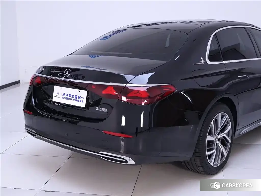 Mercedes-Benz E-Class 2024 Черный из Китая, фото 4