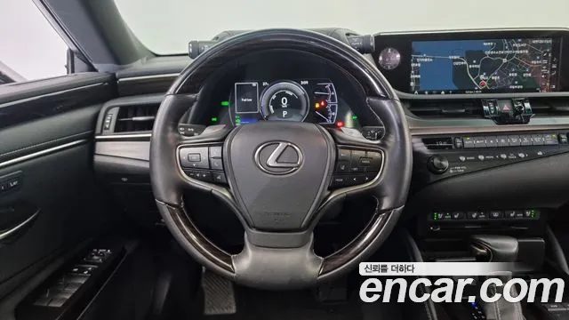 Lexus ES300h 7th generation 2018 Песочный из Кореи, фото 4