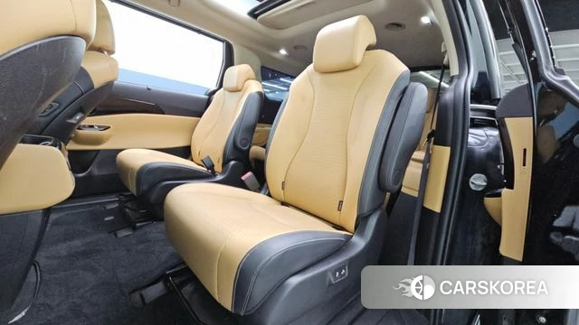 Kia Carnival 4th generation 2023 Черный из Кореи, фото 4