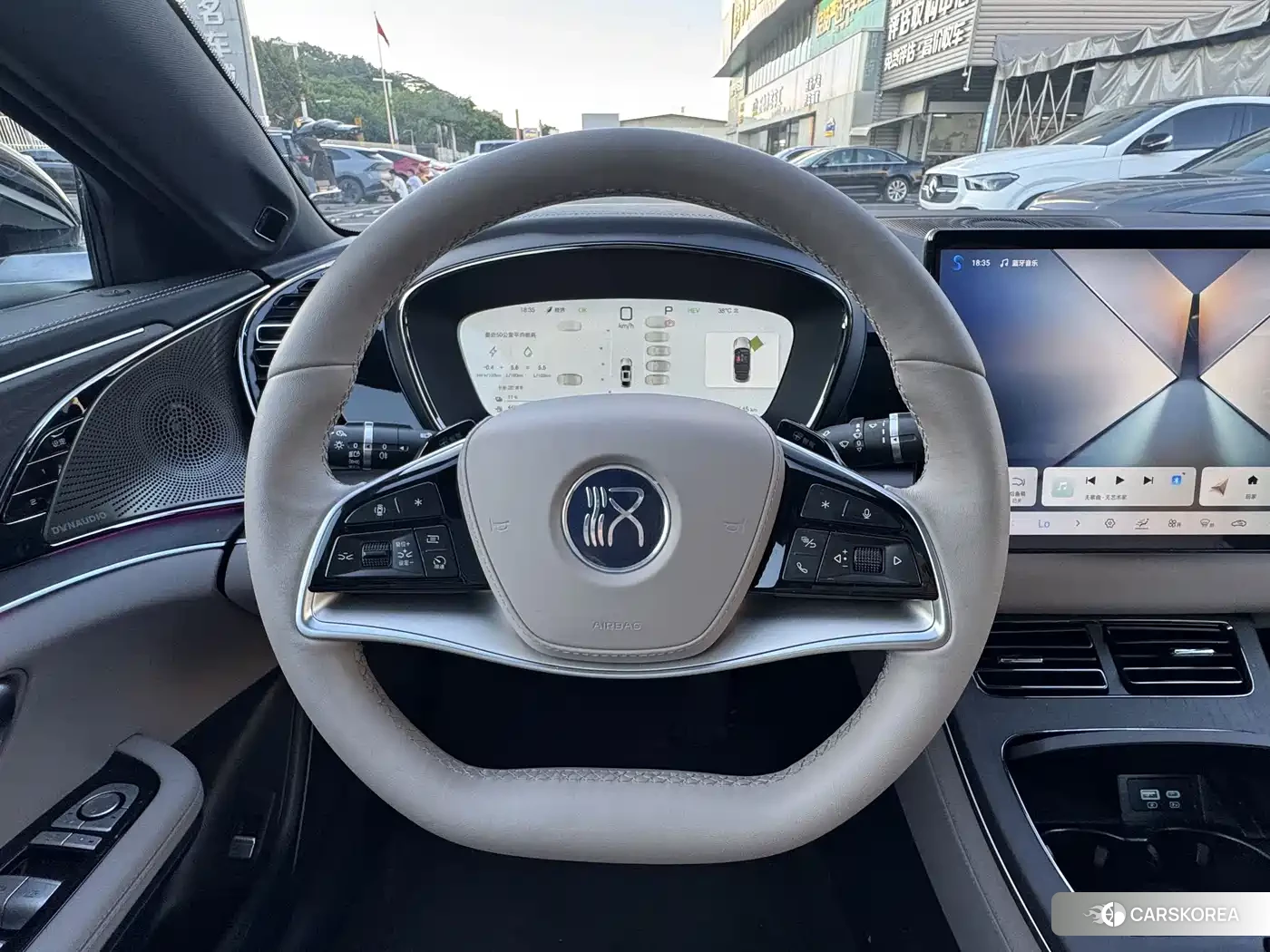 BYD Han 2025 Черный из Китая, фото 4