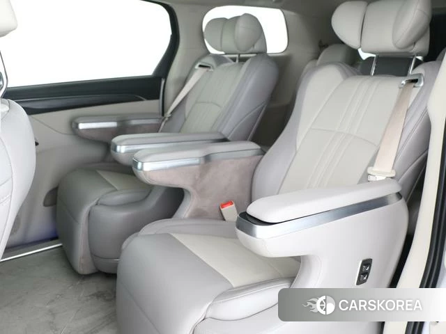Buick GL8 2023 Белый из Китая, фото 4