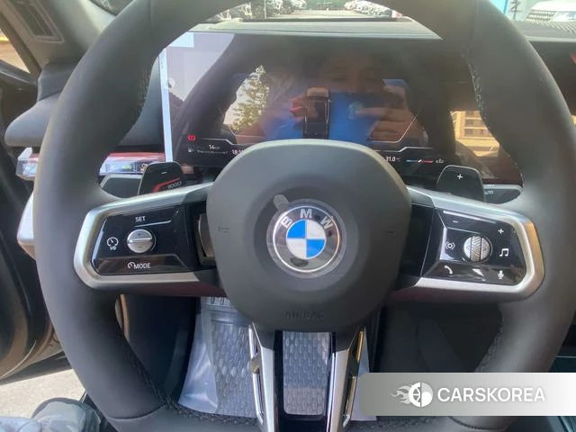 BMW 5 series 2026 Черный из Китая, фото 4