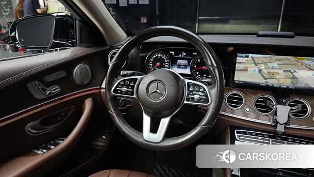 Mercedes-Benz E-Class W213 2019 Черный из Кореи, фото 4