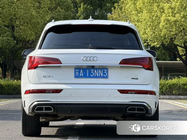 Audi Q5L 2022 Белый из Китая, фото 4