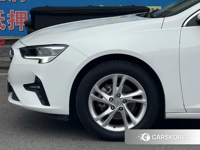 Buick Regal 2023 Белый из Китая, фото 4