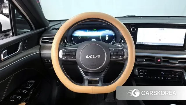 Kia K5 3rd generation 2023 Белый из Кореи, фото 4
