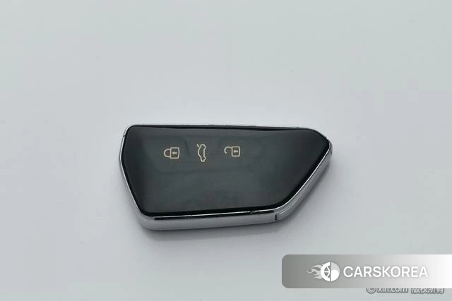 Volkswagen Golf 2021 Белый из Китая, фото 4