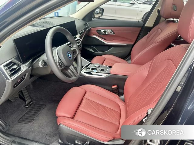 BMW i3 2024 Черный из Китая, фото 4