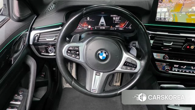 BMW 5 Series (G30) 2022 Белый из Кореи, фото 4