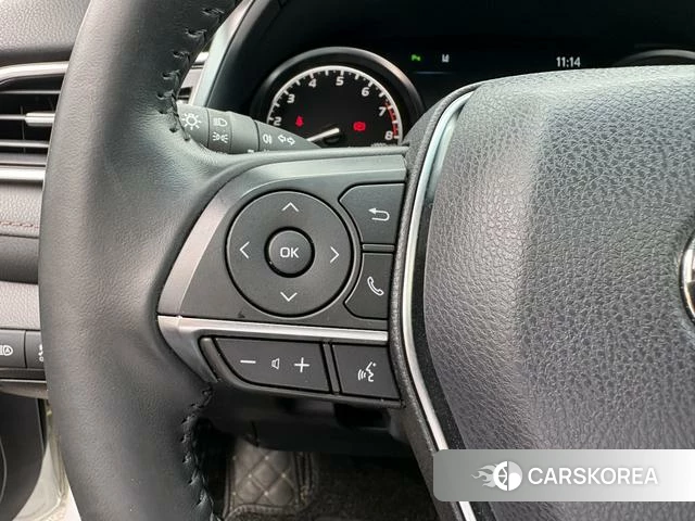 Toyota Camry 2023 Белый из Китая, фото 4