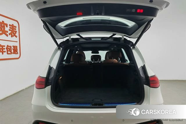 Mercedes-Benz GLC 2023 Белый из Китая, фото 4