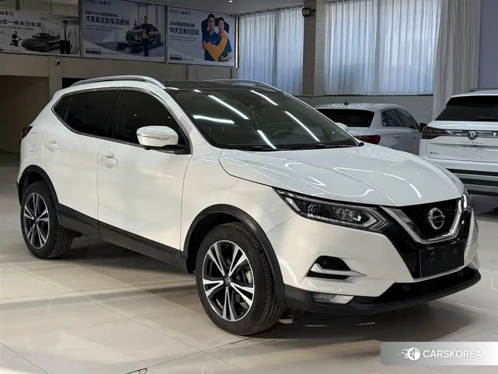 Nissan Qashqai 2022 Белый из Китая, фото 4