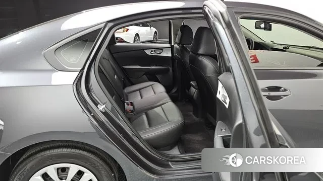 Kia The New K3 2nd generation 2022 Серый из Кореи, фото 4