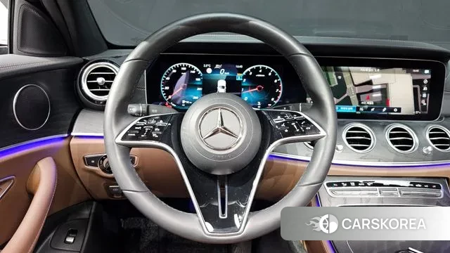 Mercedes-Benz E-Class W213 2023 Белый из Кореи, фото 4