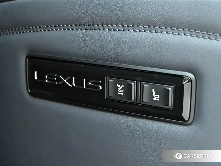 Lexus LM 2024 Черный из Китая, фото 4