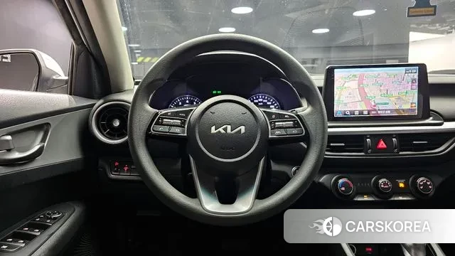Kia The New K3 2nd generation 2021 Белый из Кореи, фото 4