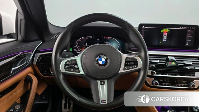 BMW 5 Series (G30) 2022 Белый из Кореи, фото 4