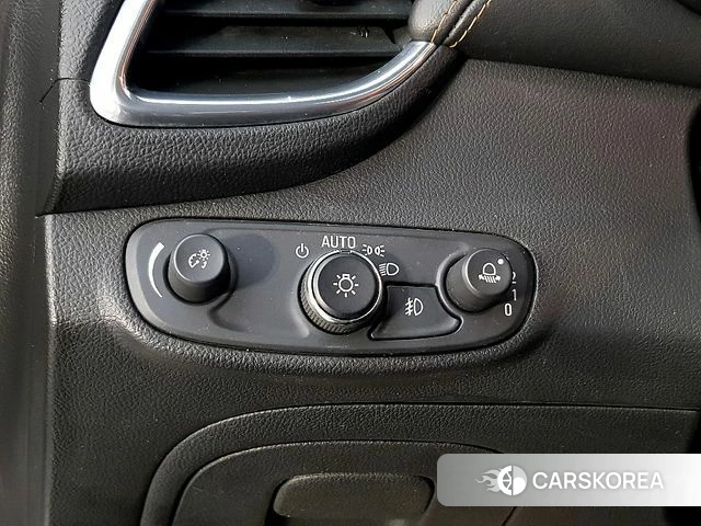 Chevrolet (GM Daewoo) The New Trax 2020 Белый из Кореи, фото 4