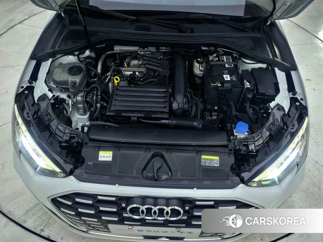 Audi A3 2023 Белый из Китая, фото 4