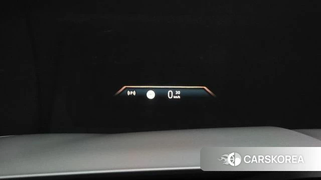 BMW 7 Series (G70) 2023 Белый из Кореи, фото 4