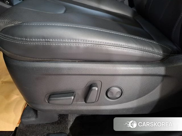 Hyundai The New Santa Fe 2023 Белый из Кореи, фото 4