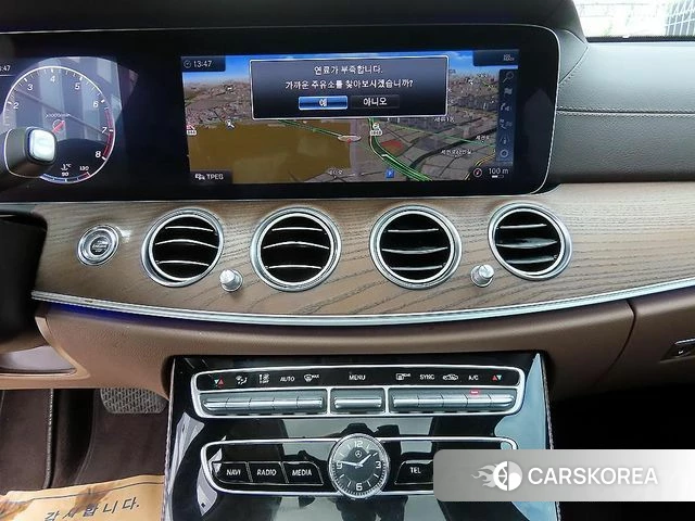 Mercedes-Benz E-Class W213 2018 Серый из Кореи, фото 4