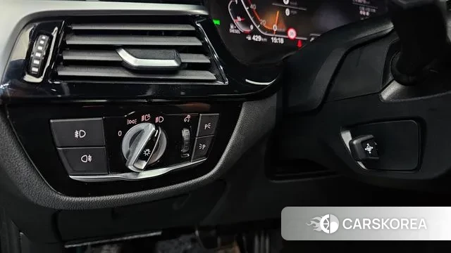 BMW 5 Series (G30) 2019 Серый из Кореи, фото 4