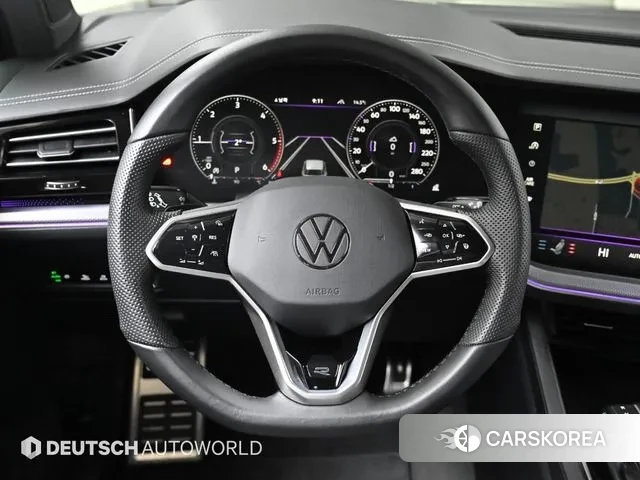 Volkswagen Touareg 3rd generation 2023 Черный из Кореи, фото 4