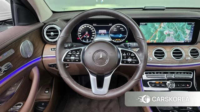 Mercedes-Benz E-Class W213 2018 Белый из Кореи, фото 4