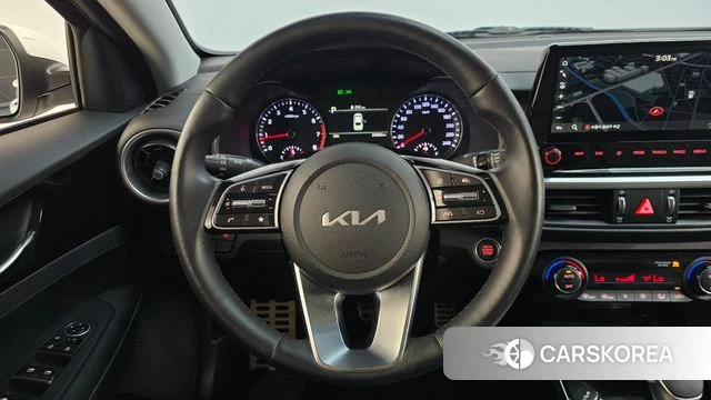 Kia The New K3 2nd generation 2024 Белый из Кореи, фото 4