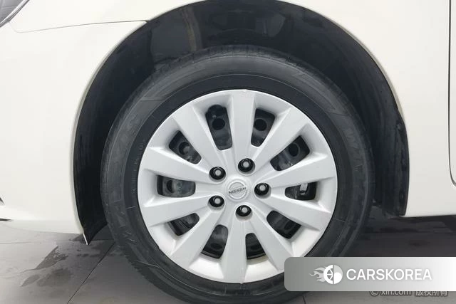Nissan Xuan Yi 2021 Белый из Китая, фото 4