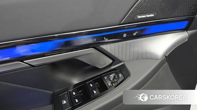 BMW 5 Series (G60) 2025 Белый из Кореи, фото 4