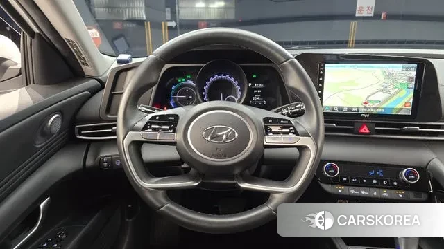 Hyundai Avante Hybrid (CN7) 2023 Белый из Кореи, фото 4