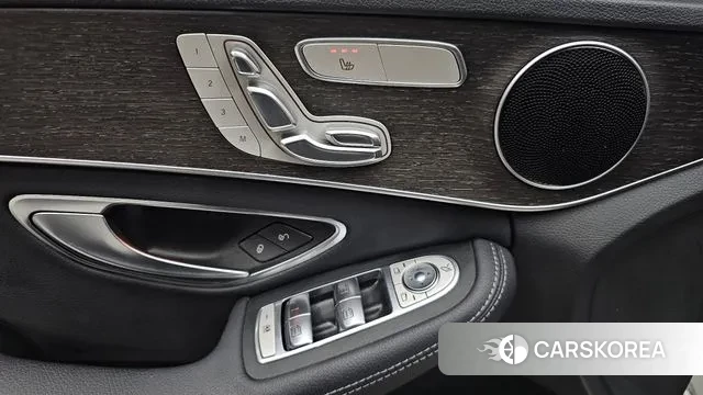 Mercedes-Benz C-Class W205 2020 Белый из Кореи, фото 4