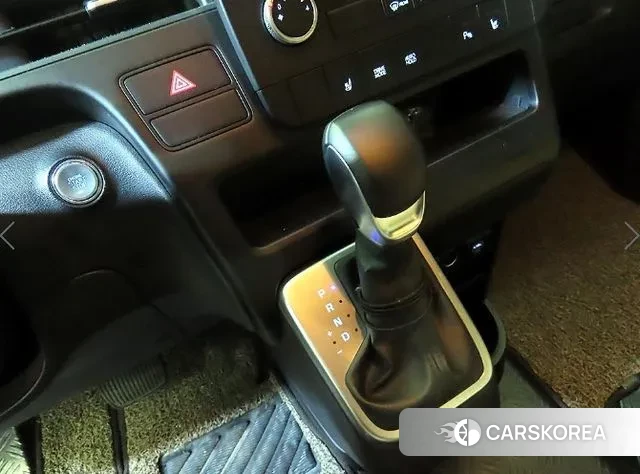 Hyundai Staria 2024 Черный из Кореи, фото 4