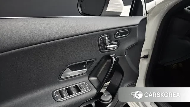 Mercedes-Benz A-Class W177 2020 Белый из Кореи, фото 4