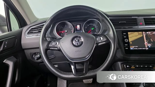 Volkswagen Tiguan second Generation 2020 Серый из Кореи, фото 4