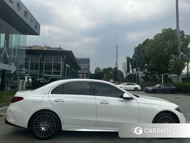 Mercedes-Benz Class C 2023 Белый из Китая, фото 4