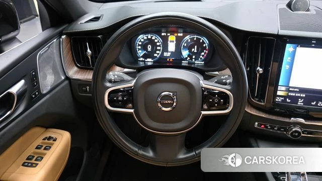 Volvo XC60 second Generation 2021 Черный из Кореи, фото 4