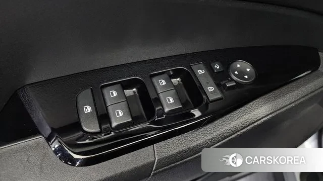 Kia Sportage 5th Generation Hybrid 2022 Серебристо-серый из Кореи, фото 4